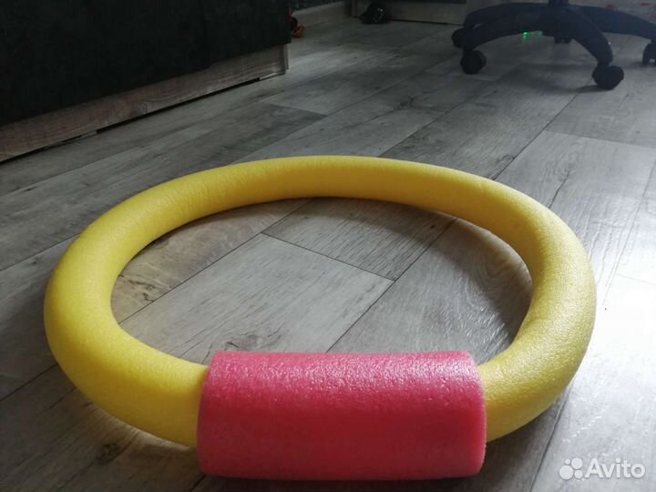 Новый круг для плавания из пенопласта