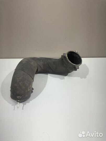 Патрубок дроссельной заслонки Ауди А6 С6