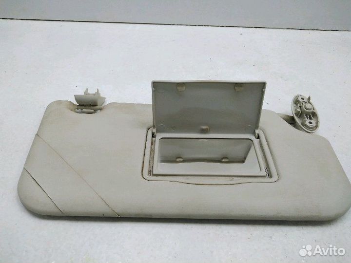 Козырек солнцезащитный правый Ford Focus 3