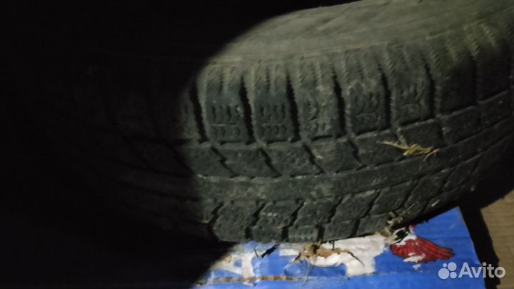 Avon Avanza AV10 175/70 R13