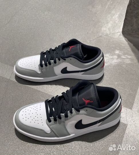 Кроссовки Nike Air Jordan 1 Low Smoke Grey