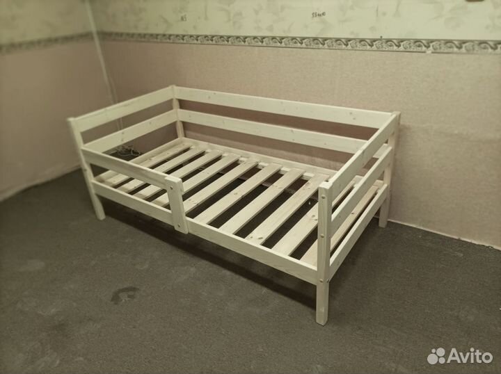 Кровать детская тахта с бортиком