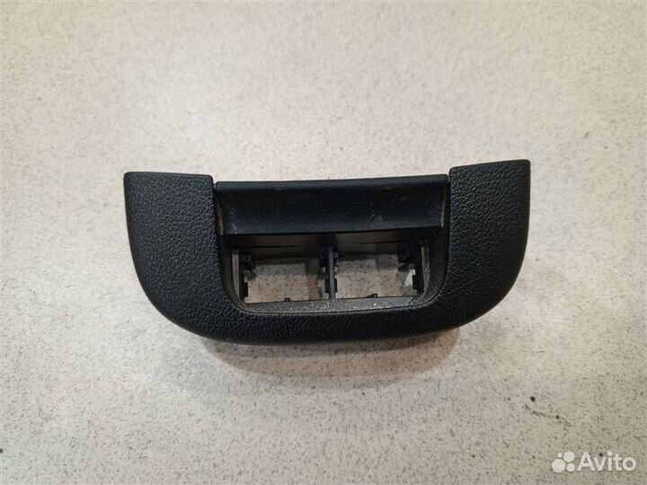 Накладка консоли кпп Skoda Rapid 2012