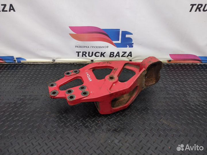 Кронштейн рессоры передней левый