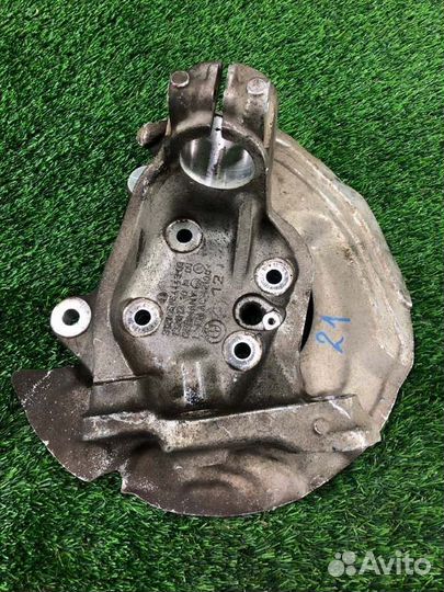 Кулак поворотный передний левый Bmw 1 E87 N45B16