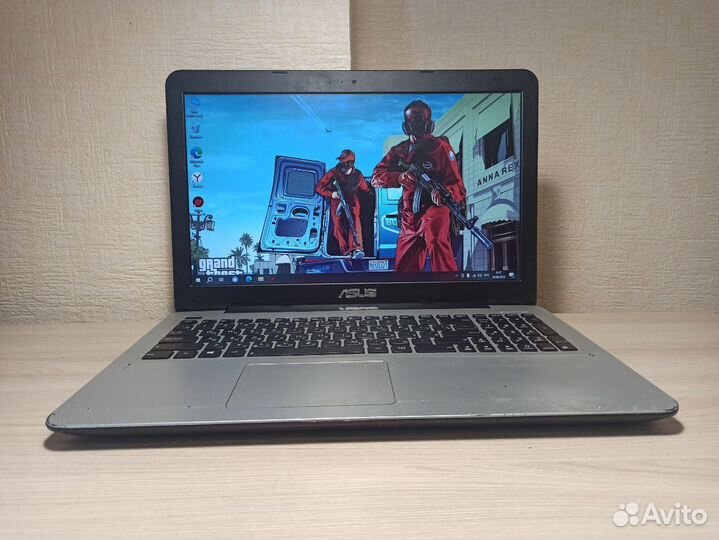 Игровой ноутбук Asus i3-5th/ssd+hdd/nvidia920m