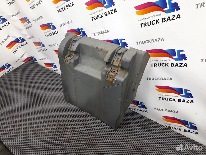 Крыло заднее задняя часть правое