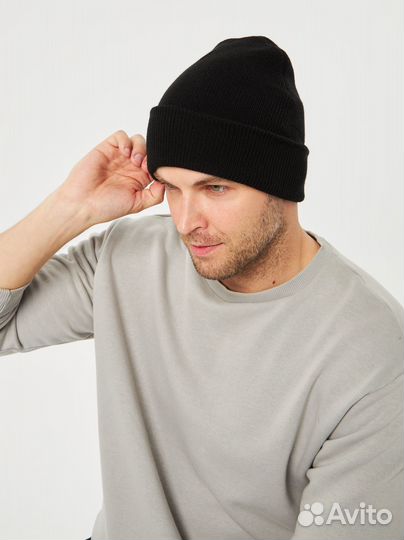 Мужские зимние осенние шапки оптом от производител
