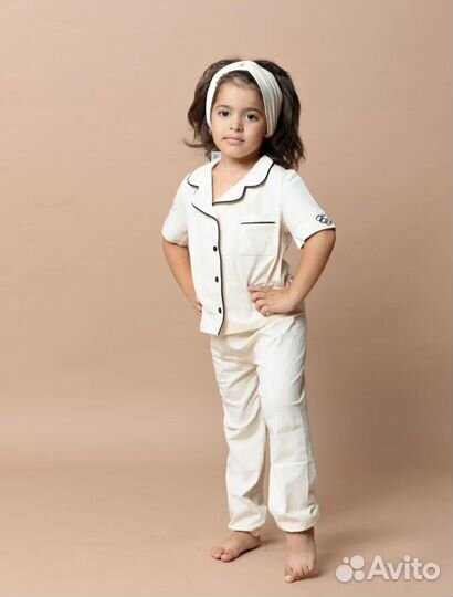 Детский костюм короткий рукав с брюками бежевый