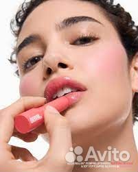 MoistureGlow Plumping Lip Serum Бальзам для губ