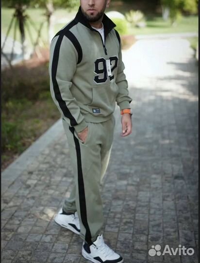 Спортивный костюм мужской