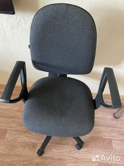 Компьютерное кресло