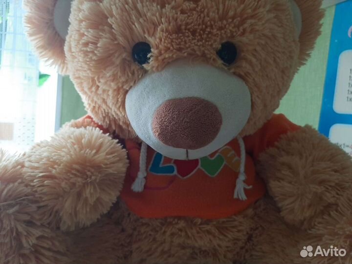 Плюшевый медведь