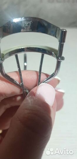 Щепцы для закручивания ресниц zinger