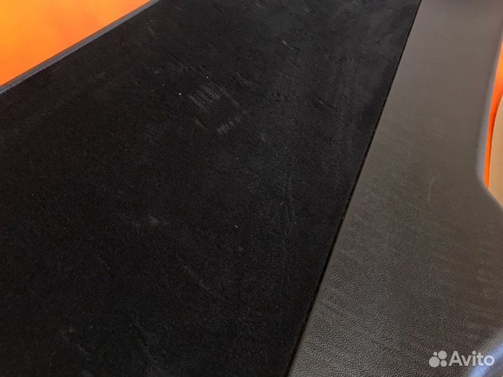 Обшивка крышки багажника Mercedes Benz Gl550