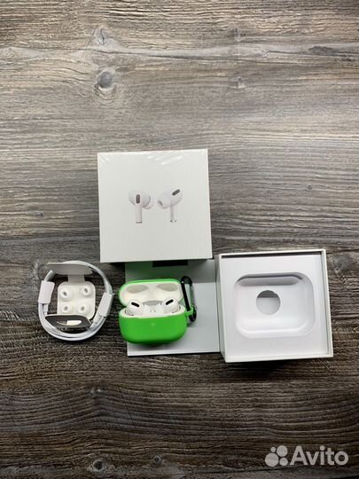 Наушники AirPods Pro в подарок чехол для кейса