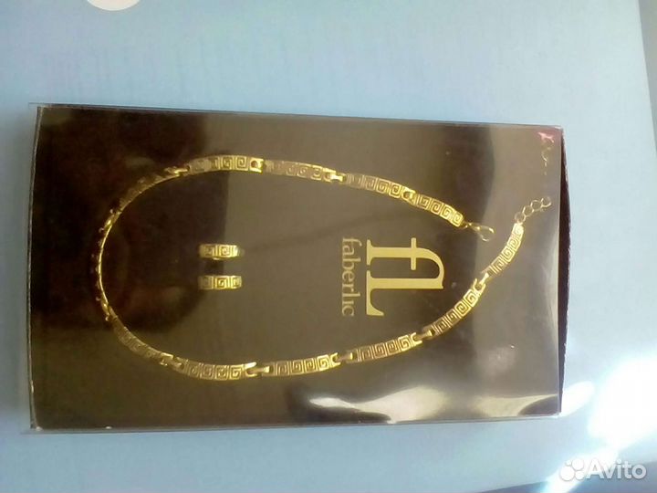 Комплект новый серьги и ожерелье