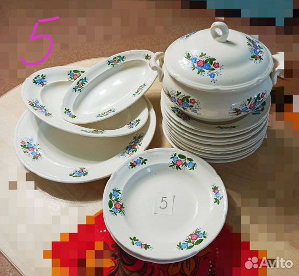 Наборы посуды из натурального фарфора и фаянса