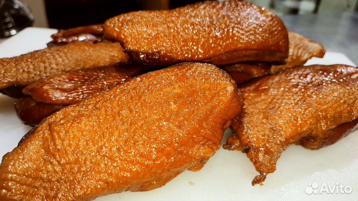 Утиная грудка копченая