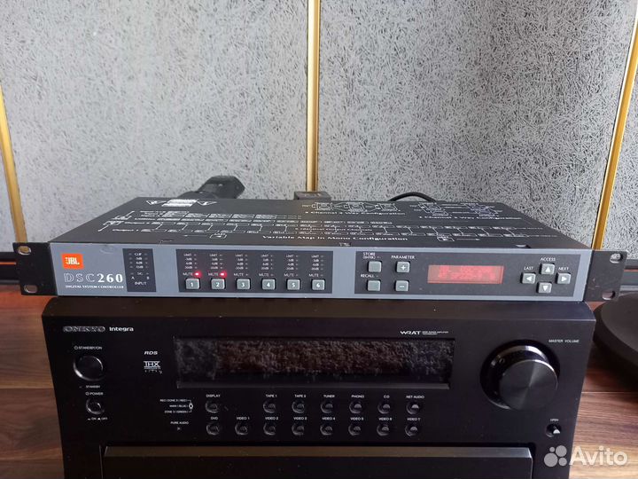 Спикер процессор jbl dsc-260