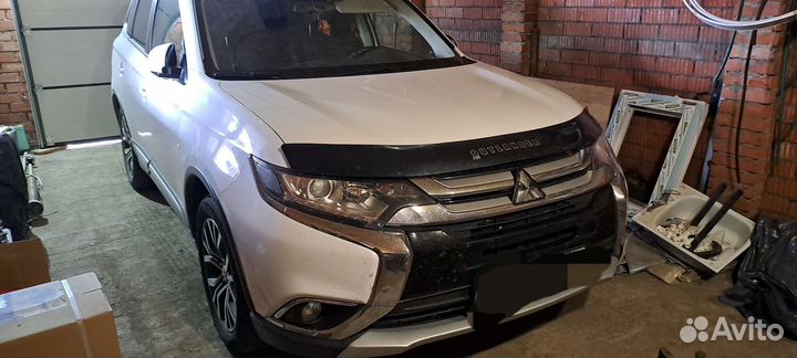 Mitsubishi Outlander 2.0 CVT, 2018, 122 000 км