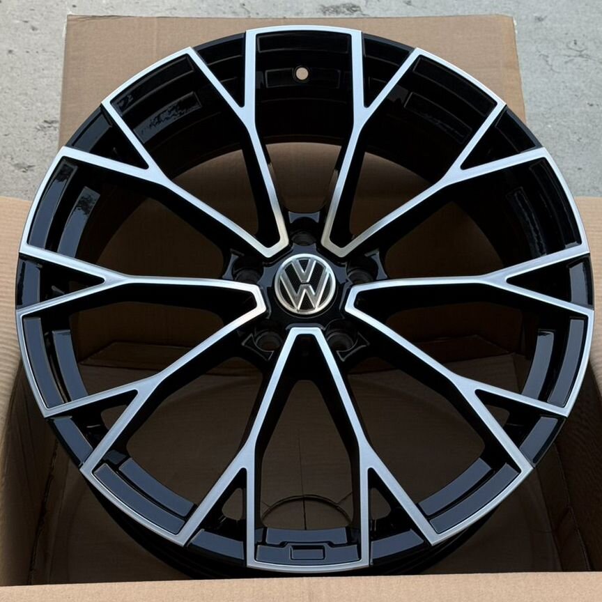 Литые диски Powcan 7×R17 5×112