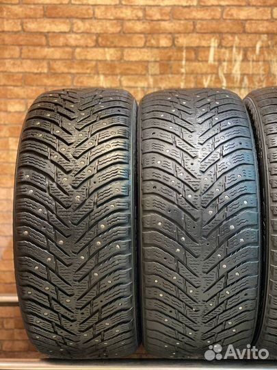 Nokian Tyres Hakkapeliitta 8 235/45 R17