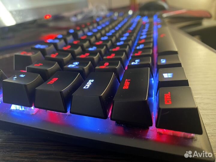 Игровая клавиатура hyperx