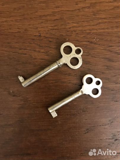 Швейная машина Зигзаг saalfield knoch