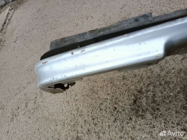 Губа на бампер Ford Explorer 1