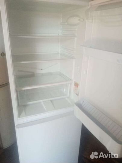 Холодильник индезит. Доставка