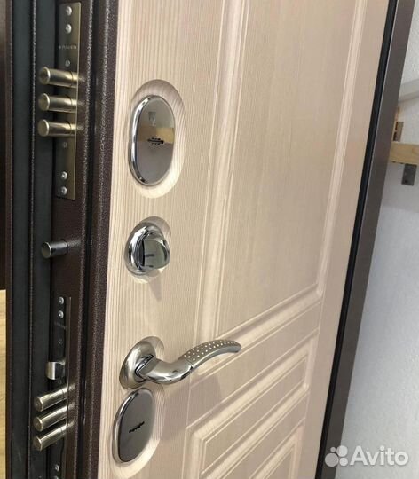 Вскрытие замков\ вскрытие авто\ сейфов