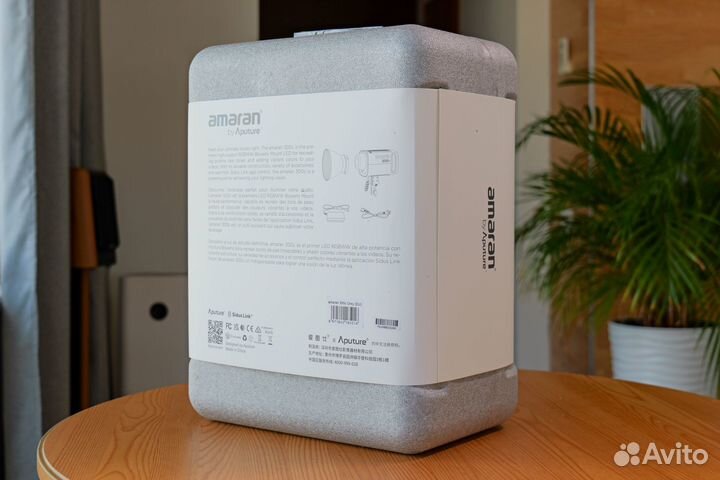 Светильник Aputure Amaran 300C