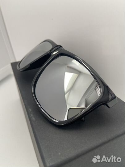 Солнцезащитные очки мужские