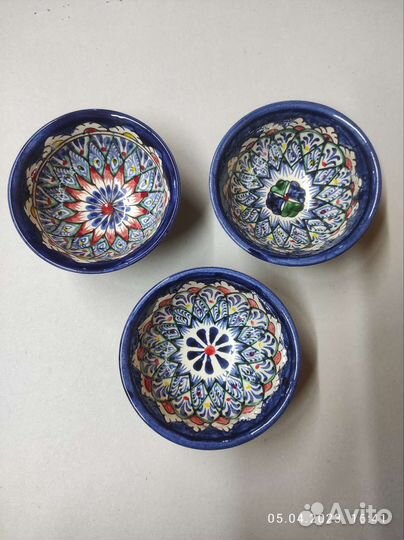 Узбекская посуда: ляганы, тарелки, коса, пиала