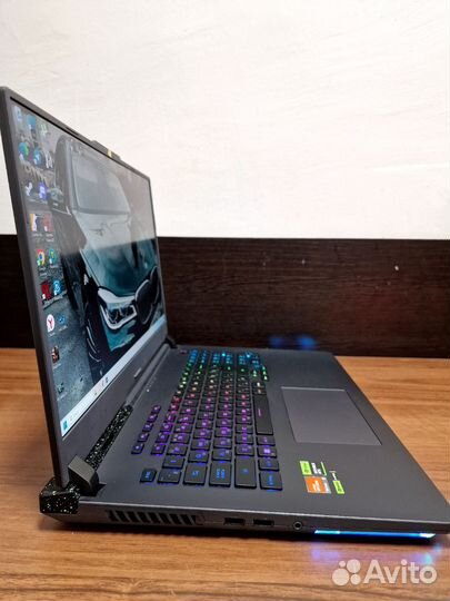 Ноутбук Asus rog strix G17