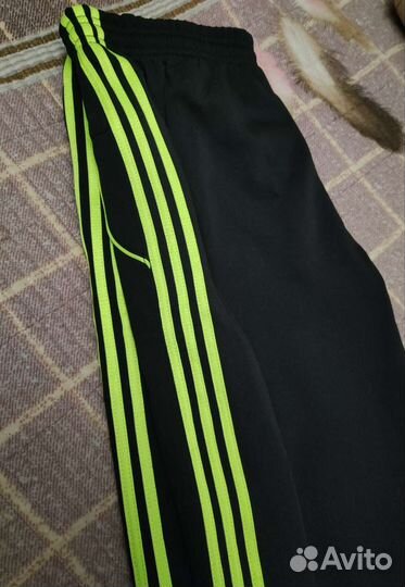 Штаны adidas