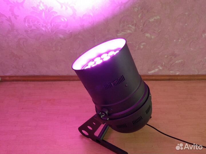 Новый прожектор BIG LED Par dialighting