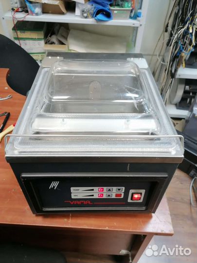 Вакуумный упаковщик Vama VP1 немец