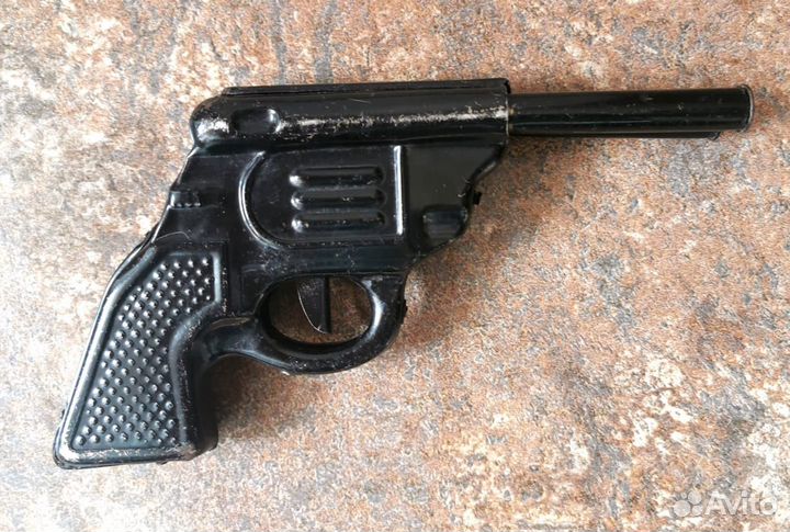 Игрушка СССР пистолет