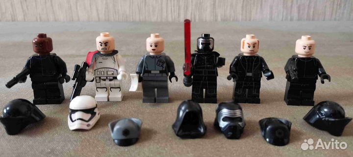 Lego Star Wars 75104 Kylo Ren's Command Shuttle