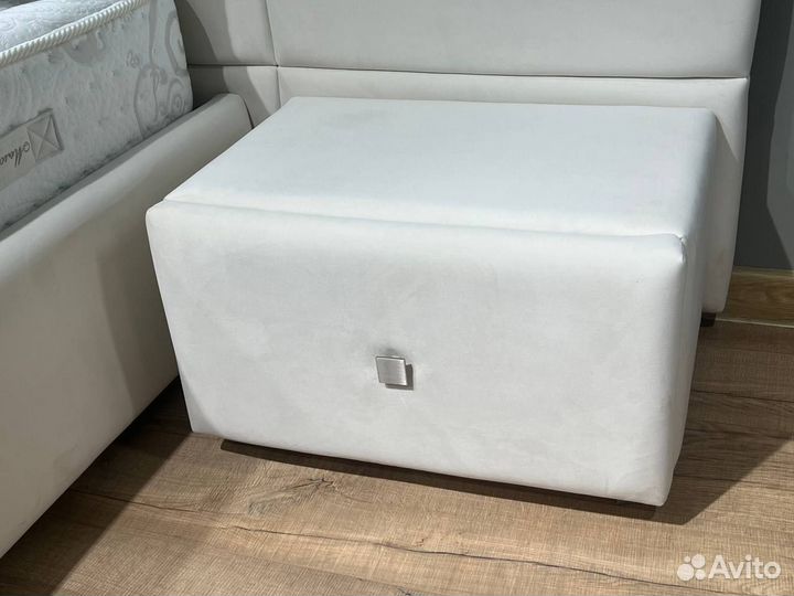 Тумба прикроватная Тренд с доводчиками