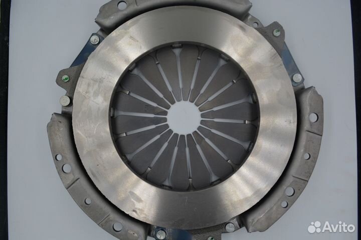 Корзина сцепления LADA niva 21233-1601085-00