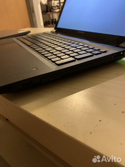 Ноутбук lenovo