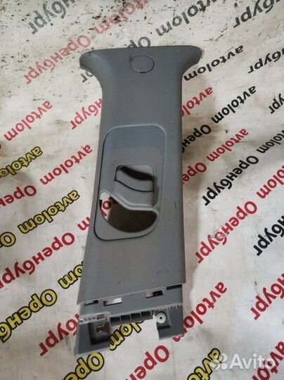 Накладка средней стойки правая Hyundai Solaris 1