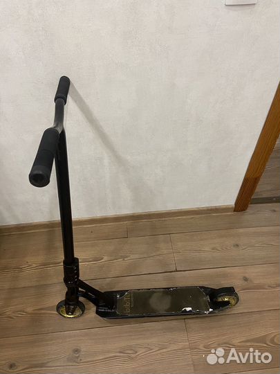 Трюковой самокат BiBiTu