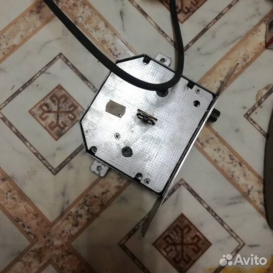 Вскрытие и взлом замков, ремонт замков и установка