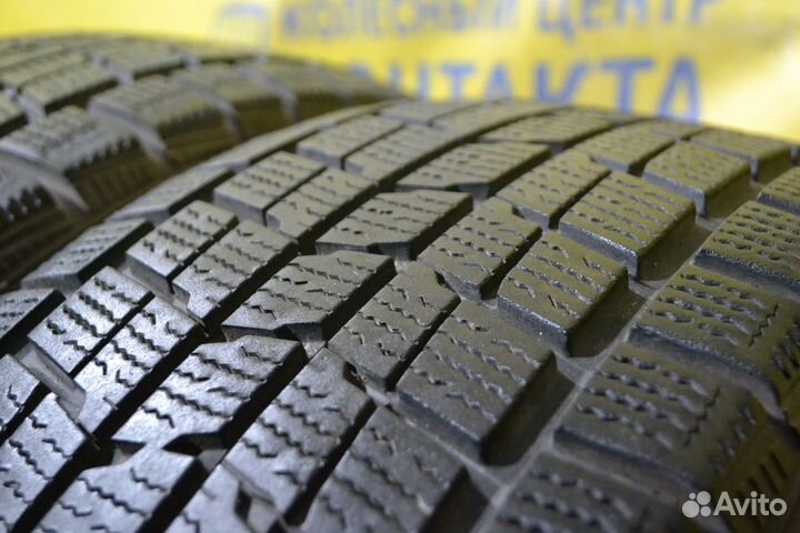 Dunlop DSX 215/65 R16 98Q