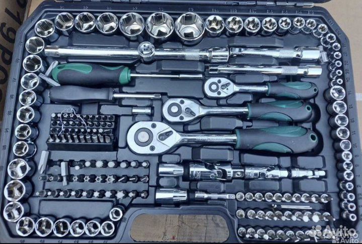 Набор инструментов оригинал в чемодане
