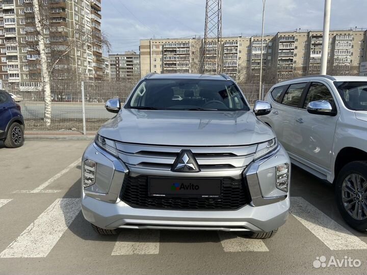 Mitsubishi Pajero Sport 2.4 AT, 2022